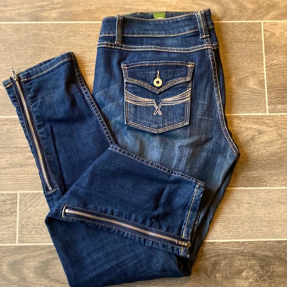 Velvet Heart Kate Skinny Jeans - Picture 5 of 8